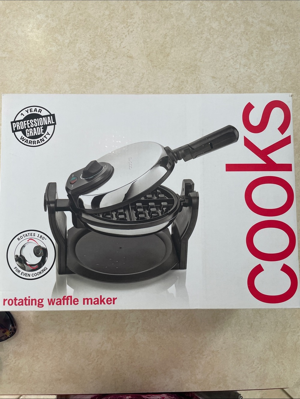 Cooks Black Rotating Waffle Maker - Nonstick Plates
